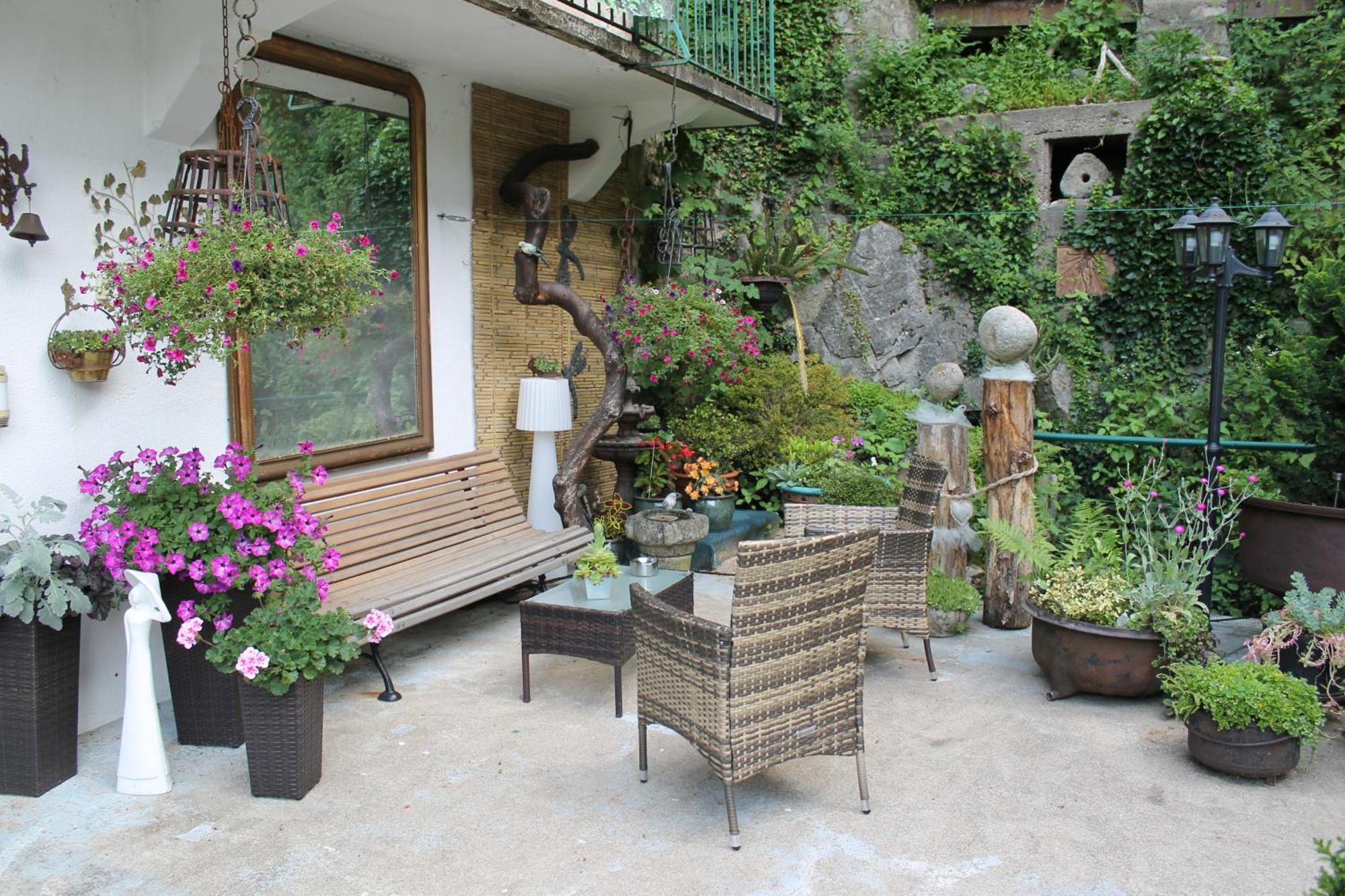 Olliergues Chambre Bounty, B&B, Cuisine Privee, Lit Queen Size, Terrasse, Parking, Garage المظهر الخارجي الصورة